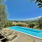 Ancient Charm Retreat With Dream Pool, Private Sauna Whirlpool