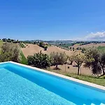 Ancient Charm Retreat With Dream Pool, Private Sauna Whirlpool Appartement *