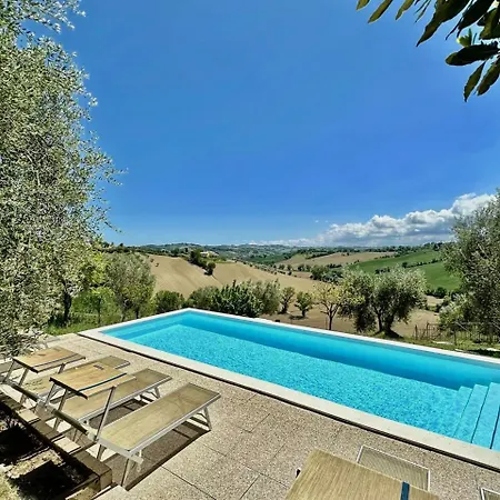 Ancient Charm Retreat With Dream Pool, Private Sauna Whirlpool