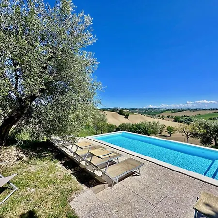 Holiday home Historic In With Spa, Pool, Barbecue, Gym And Garden *